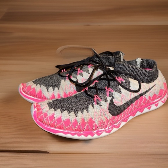 Nike Free 3.0 Flynit Slipon athletic sneakers Women’s size 7